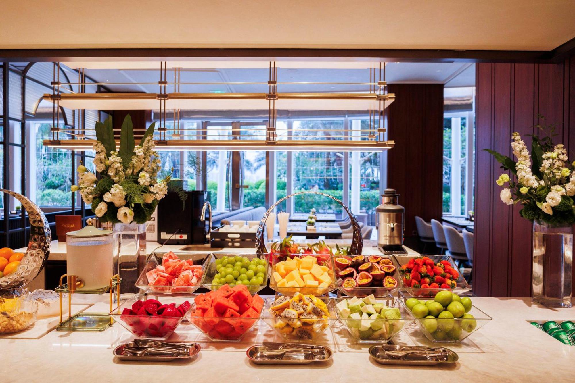 Intercontinental Haikou Seaview By Ihg Bagian luar foto